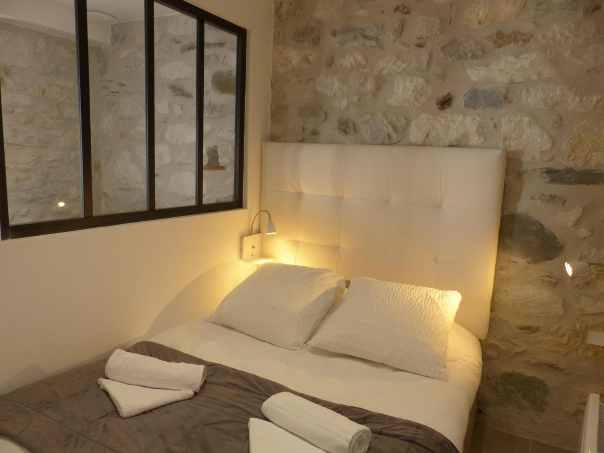 Hotel Logis Auberge De L'Isard Сен-Лари Екстериор снимка