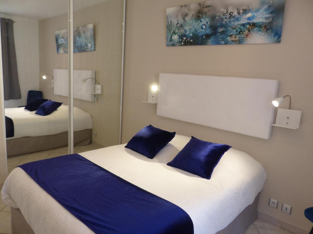 Hotel Logis Auberge De L'Isard Сен-Лари Екстериор снимка