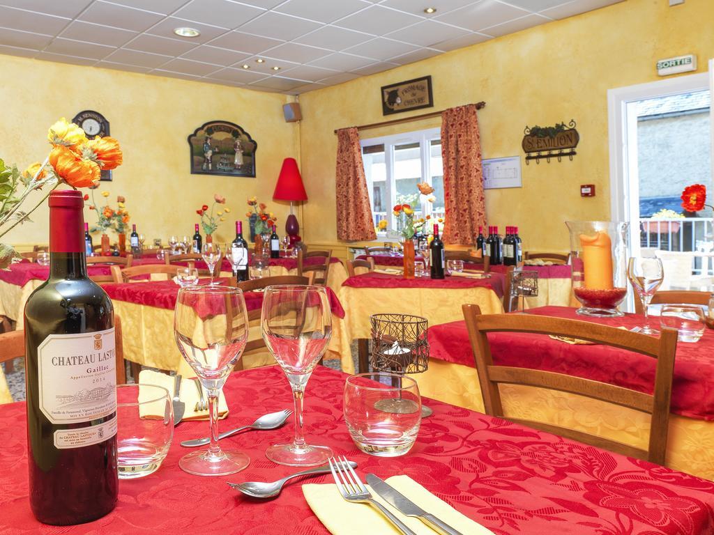 Hotel Logis Auberge De L'Isard Сен-Лари Екстериор снимка